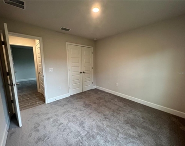 27430 Deep Creek Boulevard - Photo Thumbnail 16