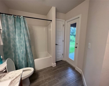 27430 Deep Creek Boulevard - Photo Thumbnail 11