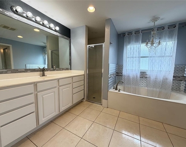 4426 Windsong Avenue - Photo Thumbnail 10