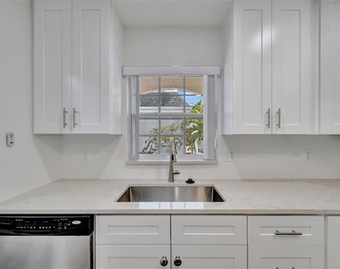 9819 Hernando Court - Photo Thumbnail 6
