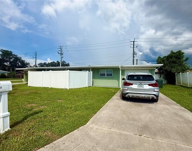 4817 Northwood Avenue - Photo Thumbnail 3