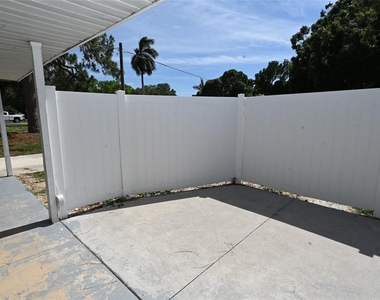4817 Northwood Avenue - Photo Thumbnail 20