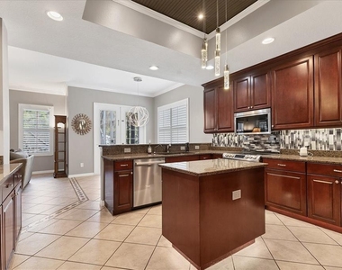 6539 37th Street E - Photo Thumbnail 10