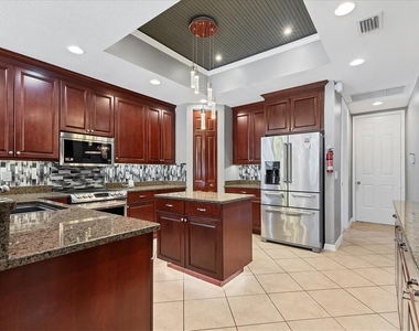 6539 37th Street E - Photo Thumbnail 9