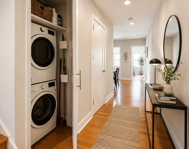 1129 Lexington Avenue - Photo Thumbnail 7