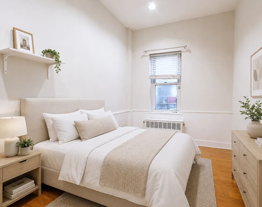 1129 Lexington Avenue - Photo Thumbnail 9