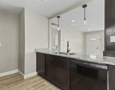 7917 San Paulo Drive - Photo Thumbnail 7