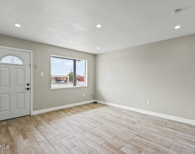 7917 San Paulo Drive - Photo Thumbnail 26