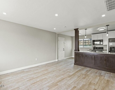 7917 San Paulo Drive - Photo Thumbnail 2