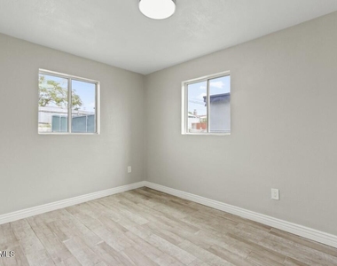 7917 San Paulo Drive - Photo Thumbnail 16