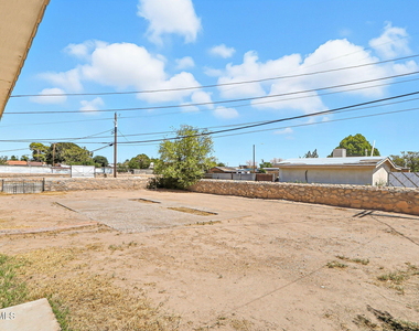 400 De Vargas Drive - Photo Thumbnail 21
