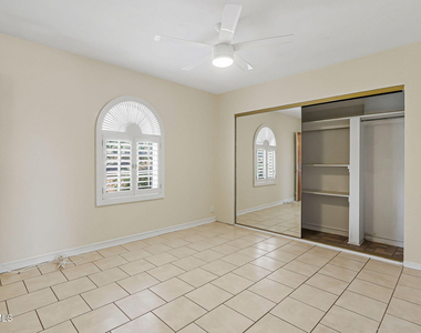 400 De Vargas Drive - Photo Thumbnail 16