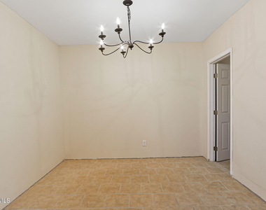 400 De Vargas Drive - Photo Thumbnail 9