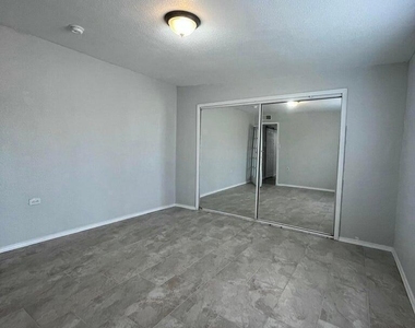 10216 Celedon Circle - Photo Thumbnail 20