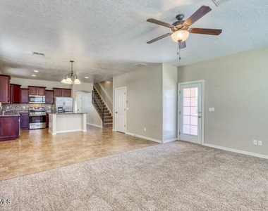 13272 Emerald Glen Street - Photo Thumbnail 22