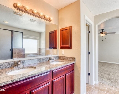 13272 Emerald Glen Street - Photo Thumbnail 41