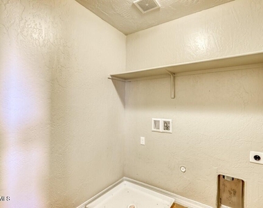 13272 Emerald Glen Street - Photo Thumbnail 34