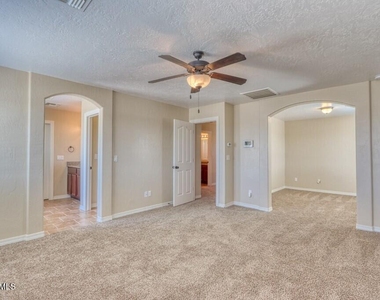 13272 Emerald Glen Street - Photo Thumbnail 37