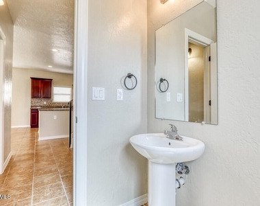 13272 Emerald Glen Street - Photo Thumbnail 20
