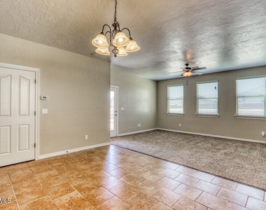 13272 Emerald Glen Street - Photo Thumbnail 18