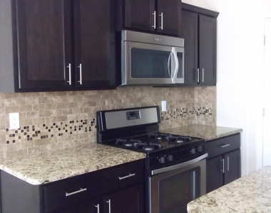 857 Blue Park Avenue - Photo Thumbnail 6