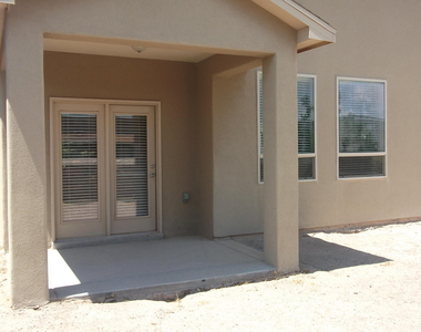 857 Blue Park Avenue - Photo Thumbnail 16