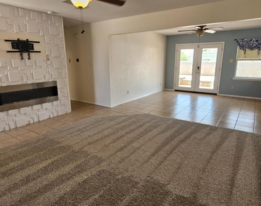5644 Prince Edward Avenue - Photo Thumbnail 5