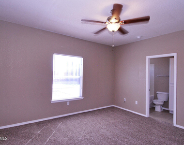 14344 Venecia Drive - Photo Thumbnail 10
