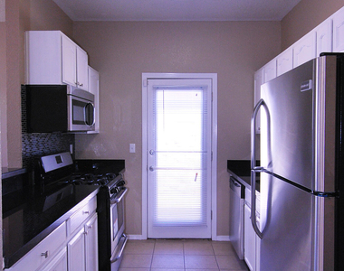 14344 Venecia Drive - Photo Thumbnail 5