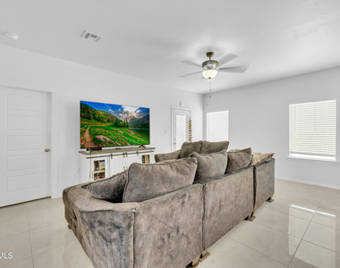 14423 Kayla Mia Drive - Photo Thumbnail 7