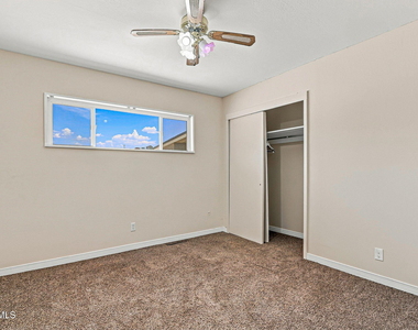 4233 Hampshire Lane - Photo Thumbnail 29