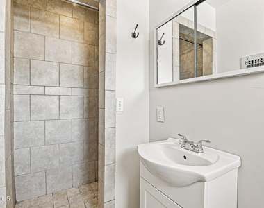 4233 Hampshire Lane - Photo Thumbnail 37