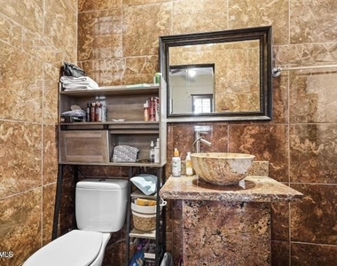 146 Brown Street - Photo Thumbnail 6