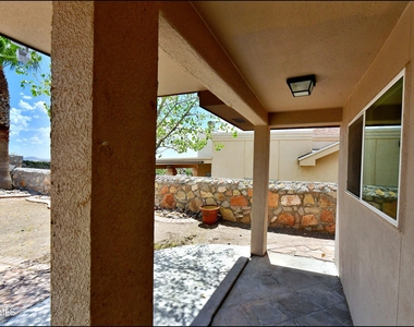 6372 Franklin Ridge Drive - Photo Thumbnail 41