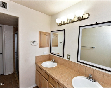 6372 Franklin Ridge Drive - Photo Thumbnail 24