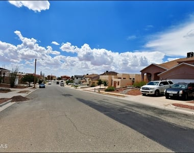 6372 Franklin Ridge Drive - Photo Thumbnail 46