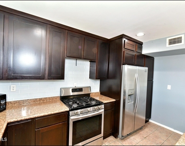 6372 Franklin Ridge Drive - Photo Thumbnail 14
