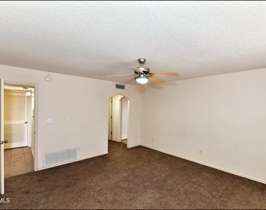 6372 Franklin Ridge Drive - Photo Thumbnail 19