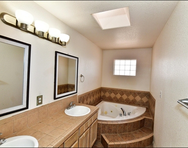 6372 Franklin Ridge Drive - Photo Thumbnail 22