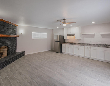 2523 Nations Avenue - Photo Thumbnail 5