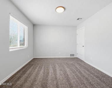 565 Gallagher Street - Photo Thumbnail 25