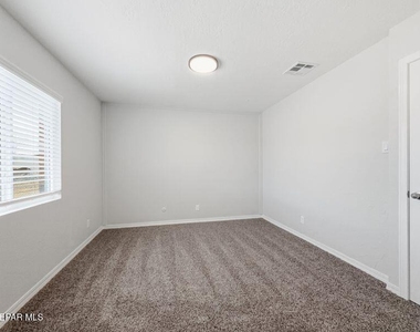 565 Gallagher Street - Photo Thumbnail 19