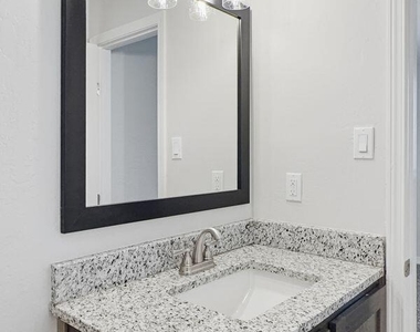 565 Gallagher Street - Photo Thumbnail 21