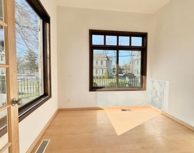 2 Hollyhock Road - Photo Thumbnail 4