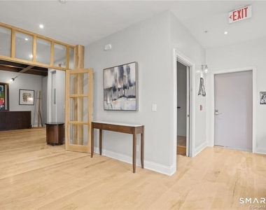 2 Hollyhock Road - Photo Thumbnail 9