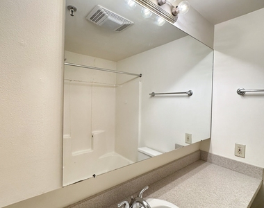 25 Grand Street - Photo Thumbnail 9