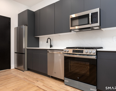10 Commerce Street - Photo Thumbnail 2