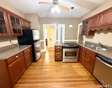 7-9 Lyons Street - Photo Thumbnail 4