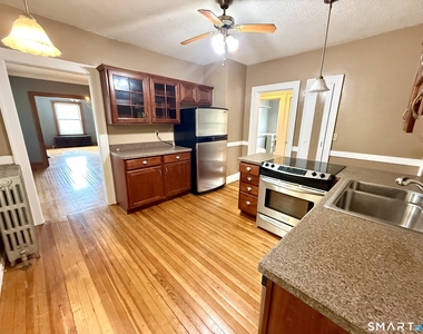 7-9 Lyons Street - Photo Thumbnail 3