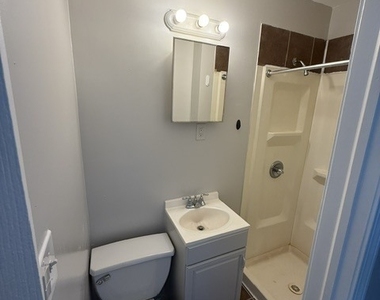 1071 Iranistan Avenue - Photo Thumbnail 3